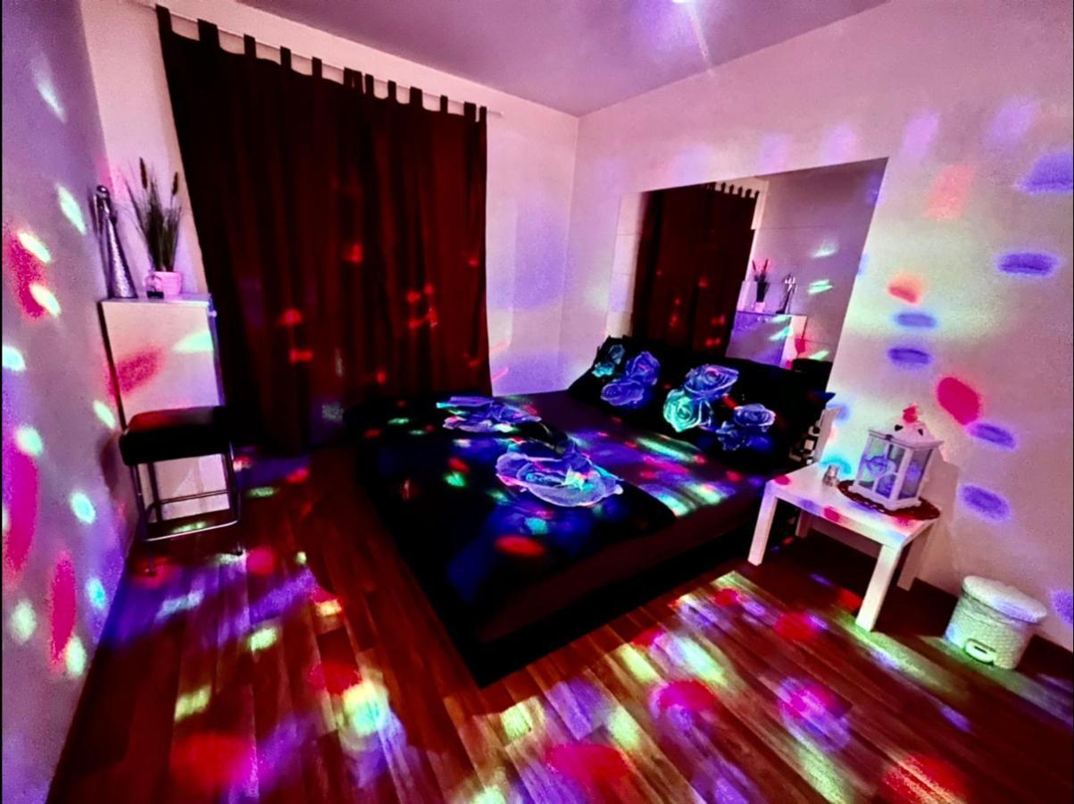Monfas Apartment Garden City Прага Экстерьер фото